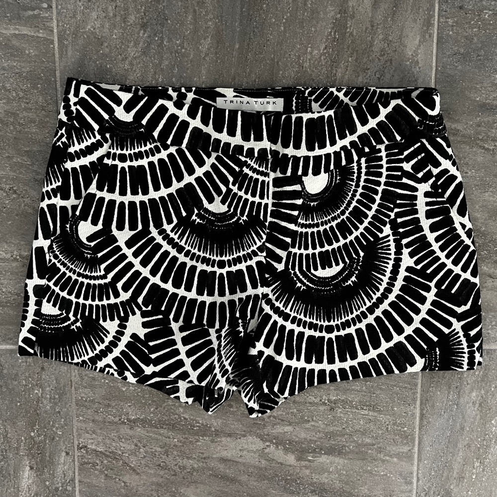 Trina Turk Corbin Shorts Size 6